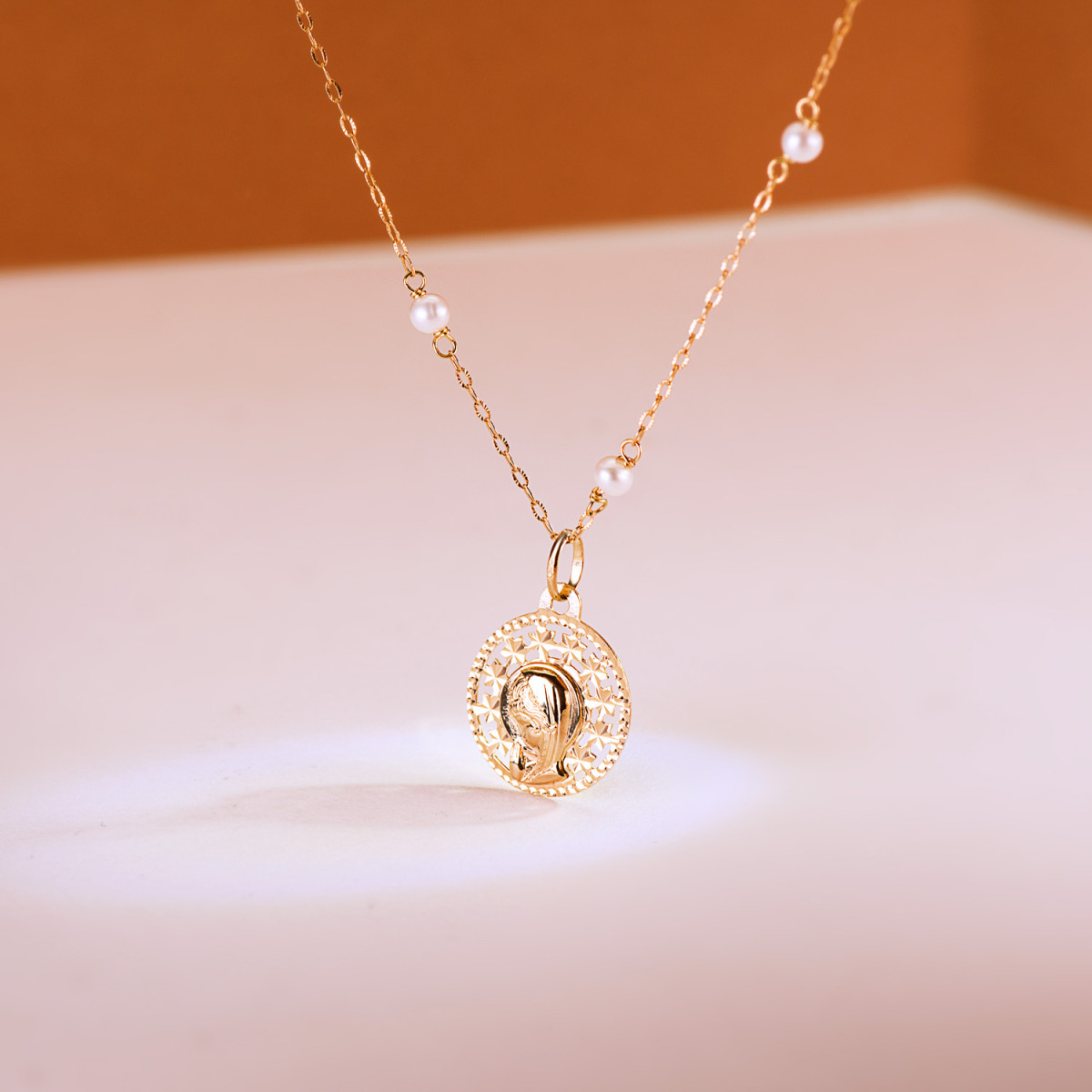 18K MEDALLA ORO AMARILLO VIRGEN NIÑA CALADA 16MM