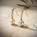 18K PENDIENTES ORO BICOLOR MEDIO ARO CON CIRCONITAS Y PERLA 6 MM. MEDIDA: 17 X 6 MM. CIERRE GANCHO