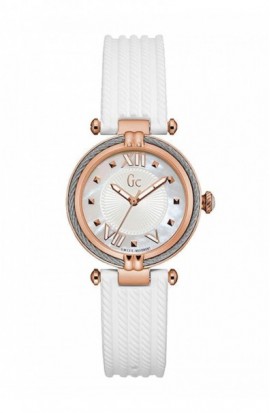 Reloj Guess Collection CableChic Y18004L1