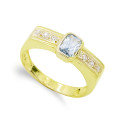 18K SORTIJA ORO AMARILLO PIEDRA RECTANGULAR Y CIRCONITAS. ANCHO: 7 MM 18K SORTIJA ORO AMARILLO PIEDRA RECTANGULAR Y CIRCONITAS. ANCHO: 7 MM