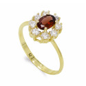 18K SORTIJA ORO AMARILLO CUAJO GRANATE 7X5 MM Y CIRCONITAS. 18K SORTIJA ORO AMARILLO CUAJO GRANATE 7X5 MM Y CIRCONITAS.