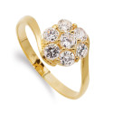 18K SORTIJA ORO AMARILLO CRUZADA CON CUAJO DE CIRCONITAS. ANCHO: 9 MM 18K SORTIJA ORO AMARILLO CRUZADA CON CUAJO DE CIRCONITAS. ANCHO: 9 MM