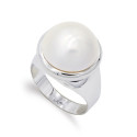 18K SORTIJA ORO BLANCO Y PERLA JAPONESA CON CERCO LISO 16 MM 18K SORTIJA ORO BLANCO Y PERLA JAPONESA CON CERCO LISO 16 MM