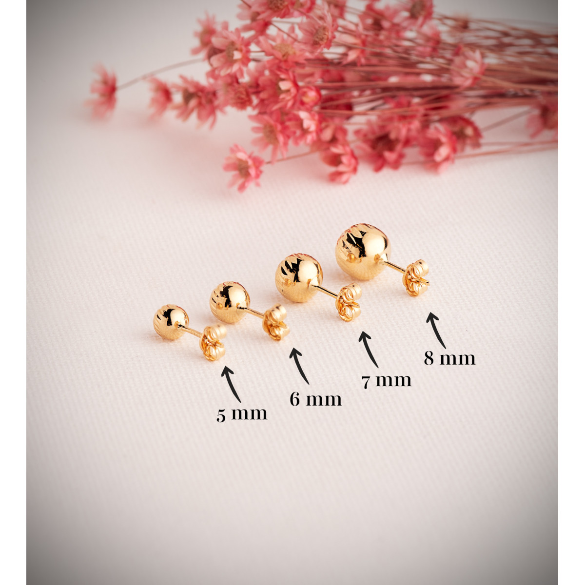 18K PENDIENTES ORO AMARILLO BOLA TALLADA HUECA. ANCHO: 7 MM. CIERRE PRESION