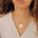 18K MEDALLA ORO AMARILLO CORONA CON BORDE DE GRECA CALADA. 27 MM 18K MEDALLA ORO AMARILLO CORONA CON BORDE DE GRECA CALADA. 27 MM