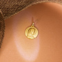 18K MEDALLA ORO AMARILLO MARIA FRANCESA LISA MATIZADA 18 MM 18K MEDALLA ORO AMARILLO MARIA FRANCESA LISA MATIZADA 18 MM