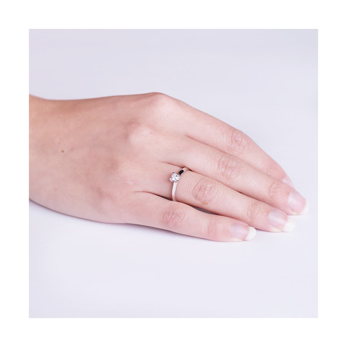 18K SOLITARIO DIAMANTE NATURAL TALLA BRILLANTE ORO BLANCO 0,150 QTS. SI-H