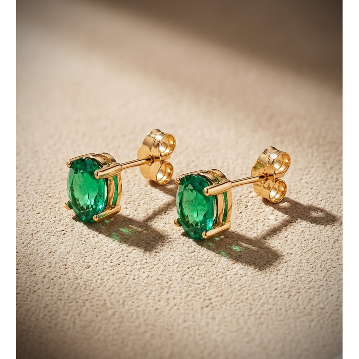 18K PENDIENTES ORO AMARILLO ESMERALDA RECRISTALIZADA 7X5 MM 1.58 QT. PRESION