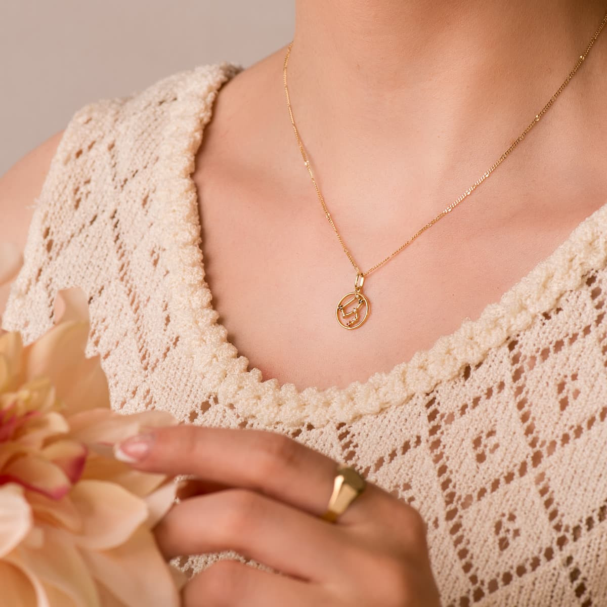 18K HOROSCOPO ORO AMARILLO LEO CONSTELACIONES CIRCONITA COLOR 12 MM