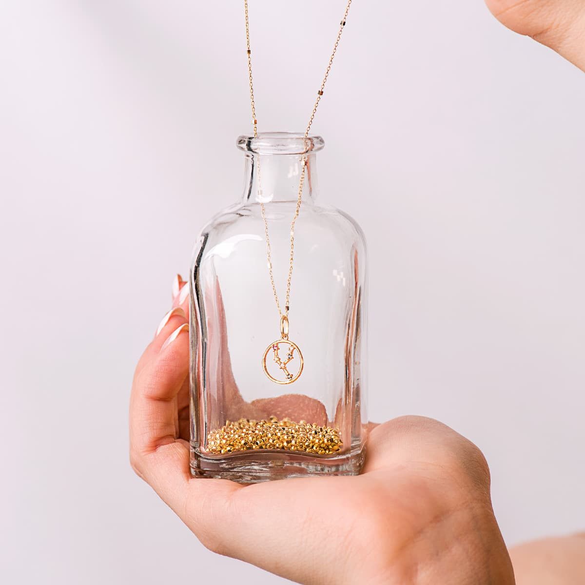 18K HOROSCOPO ORO AMARILLO TAURO CONSTELACIONES CIRCONITA COLOR 12 MM