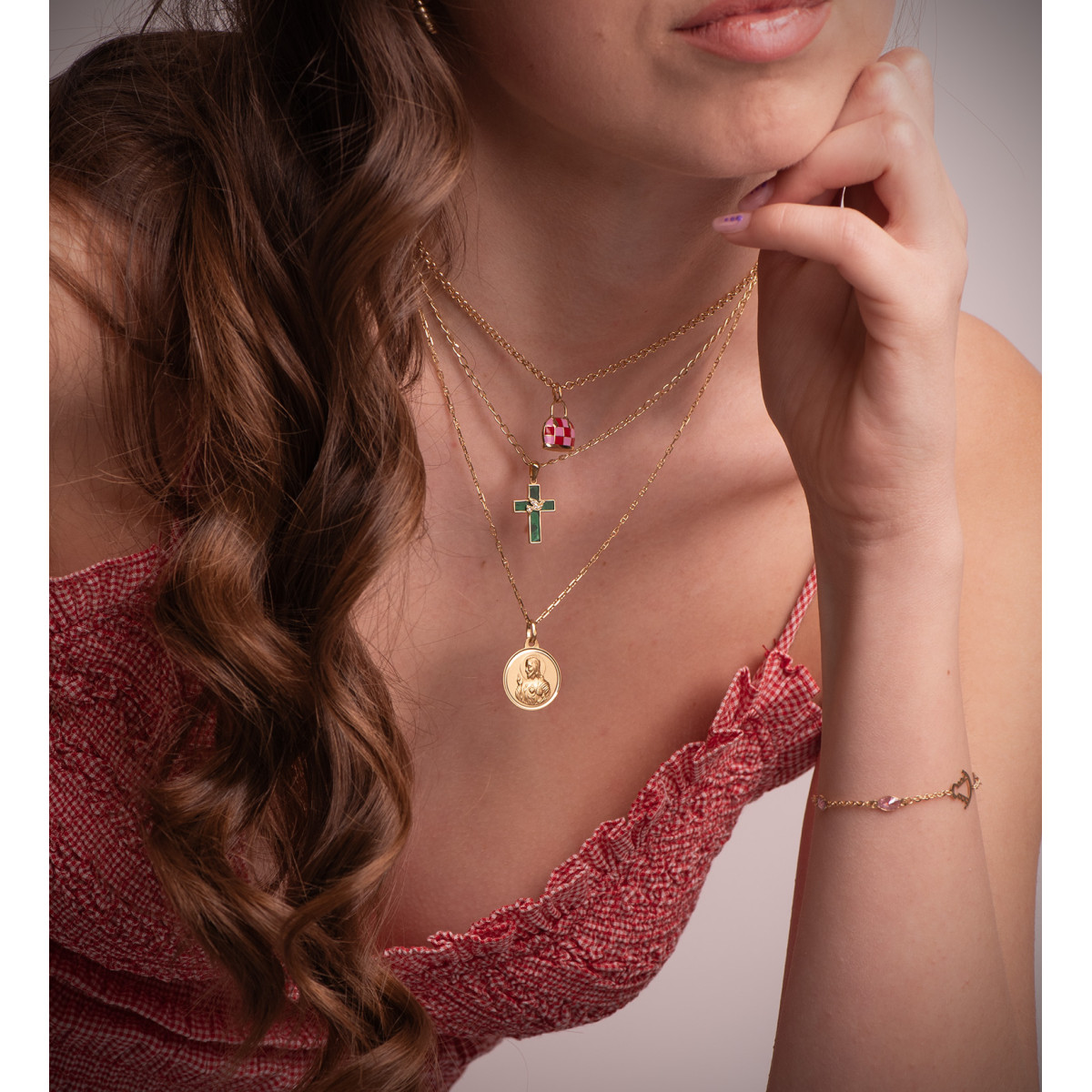 18K CRUZ ORO AMARILLO MALAQUITA Y PAJARO CON CIRCONITAS. MEDIDA: 19 X 12,5 MM