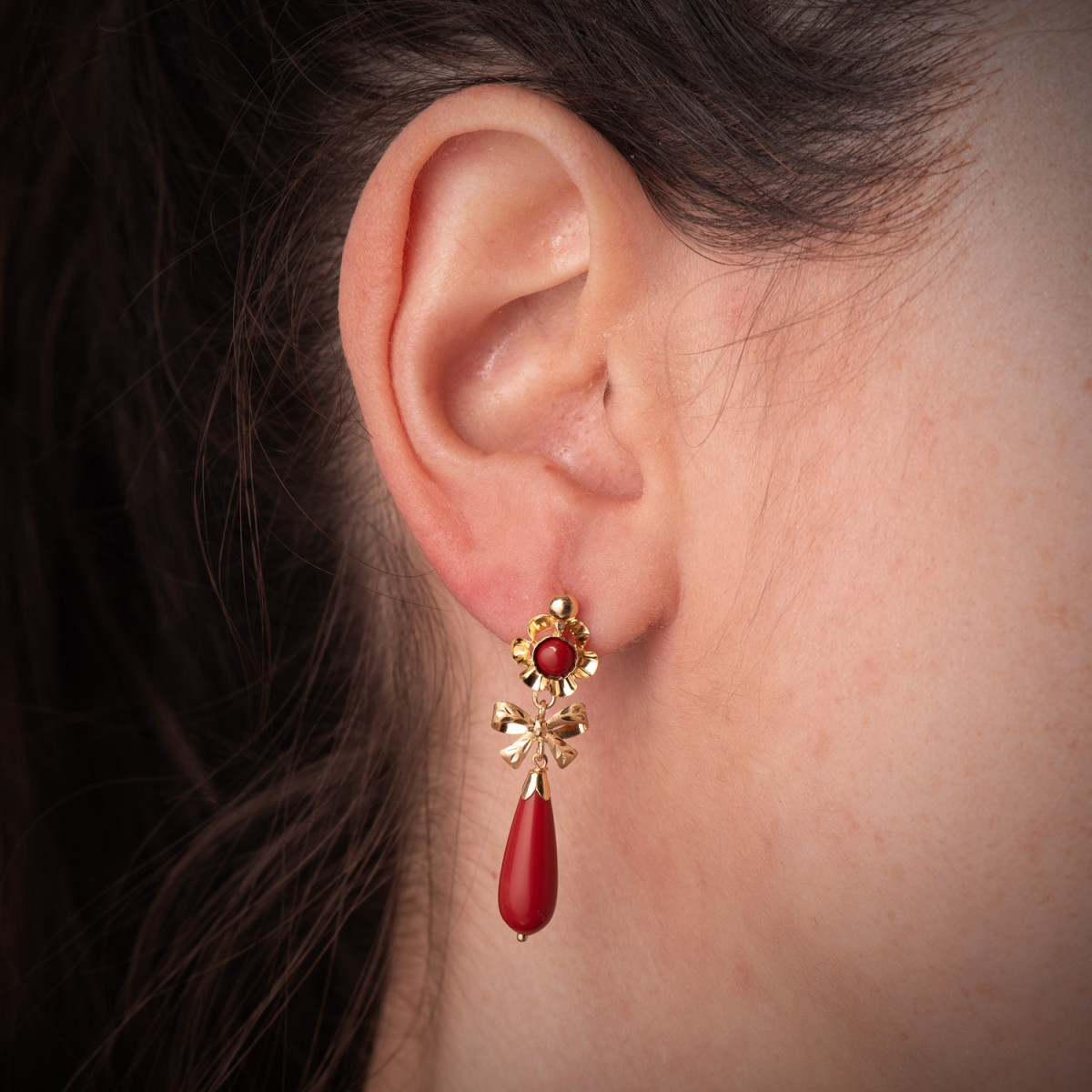 18K PENDIENTES CUBANAS ORO AMARILLO LAZO CORALINA. MEDIDA: 33X10 MM. CIERRE CATALAN