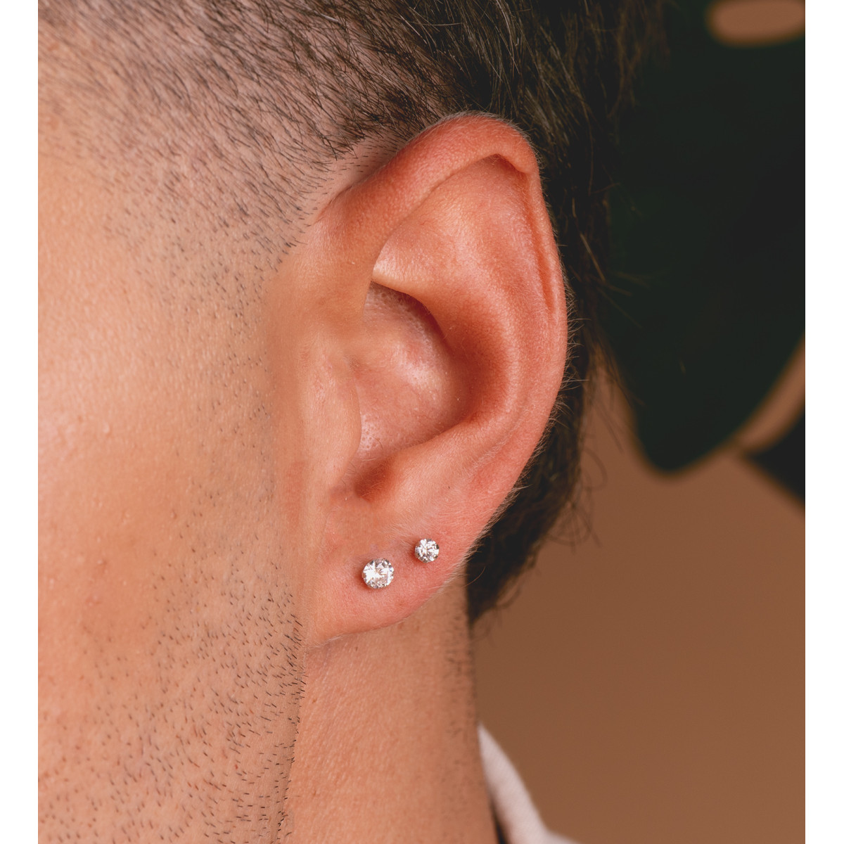 18K PENDIENTES ORO BLANCO 6 GARRAS CON CIRCONITA. ANCHO: 4 MM CIERRE TUERCA