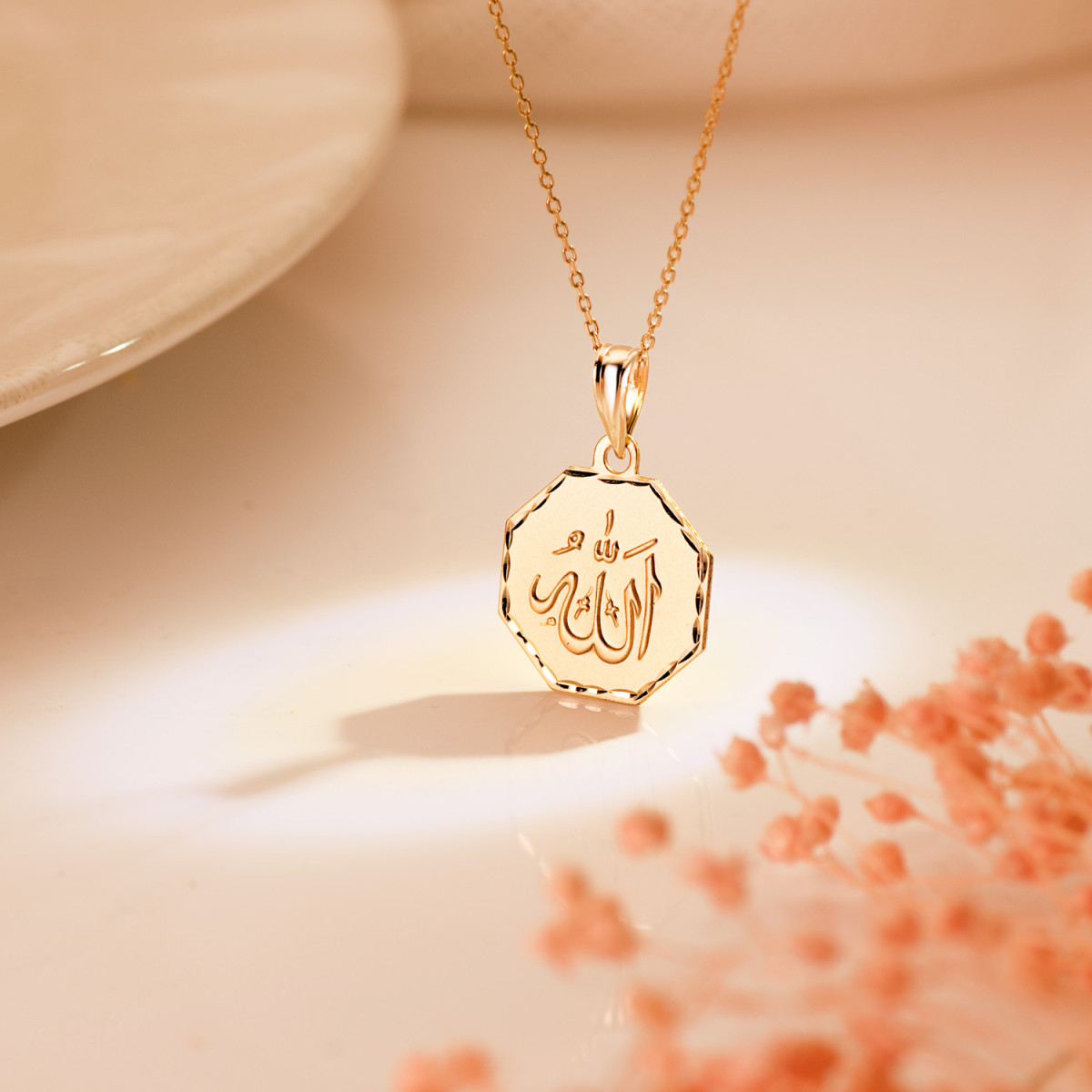 18K MEDALLA ORO AMARILLO ALA ES GRANDE OCTOGONO TALLADA Y MATIZADA 15X15 MM