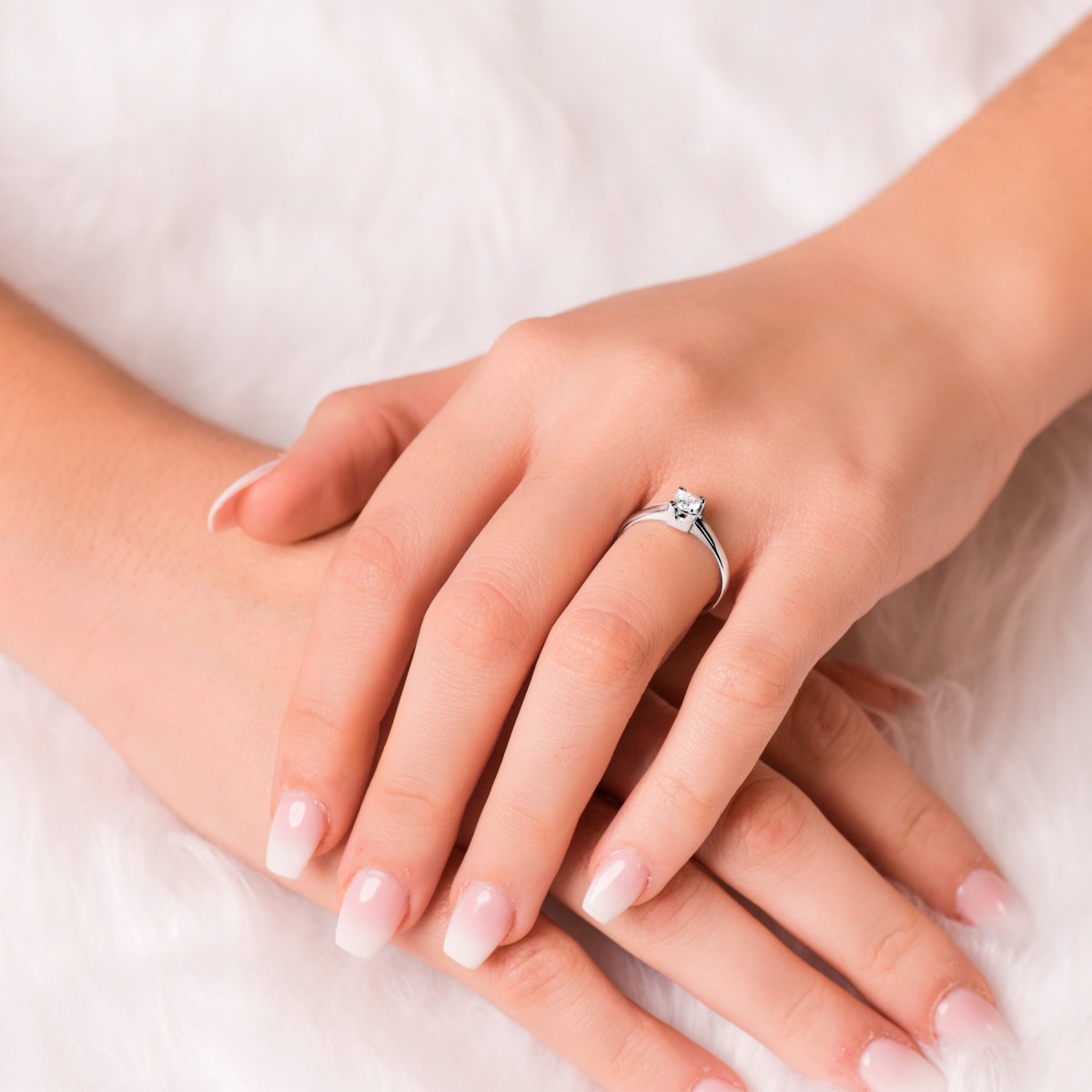 18K SOLITARIO ORO BLANCO DIAMANTE NATURAL TALLA BRILLANTE 0.300 QTS. SI-H