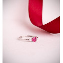 18K SORTIJA ORO BLANCO RUBI NATURAL 5 MM 0,65 QT Y DIAMANTES LABORATORIO TALLA PERA 0,29QT. VS2 - E