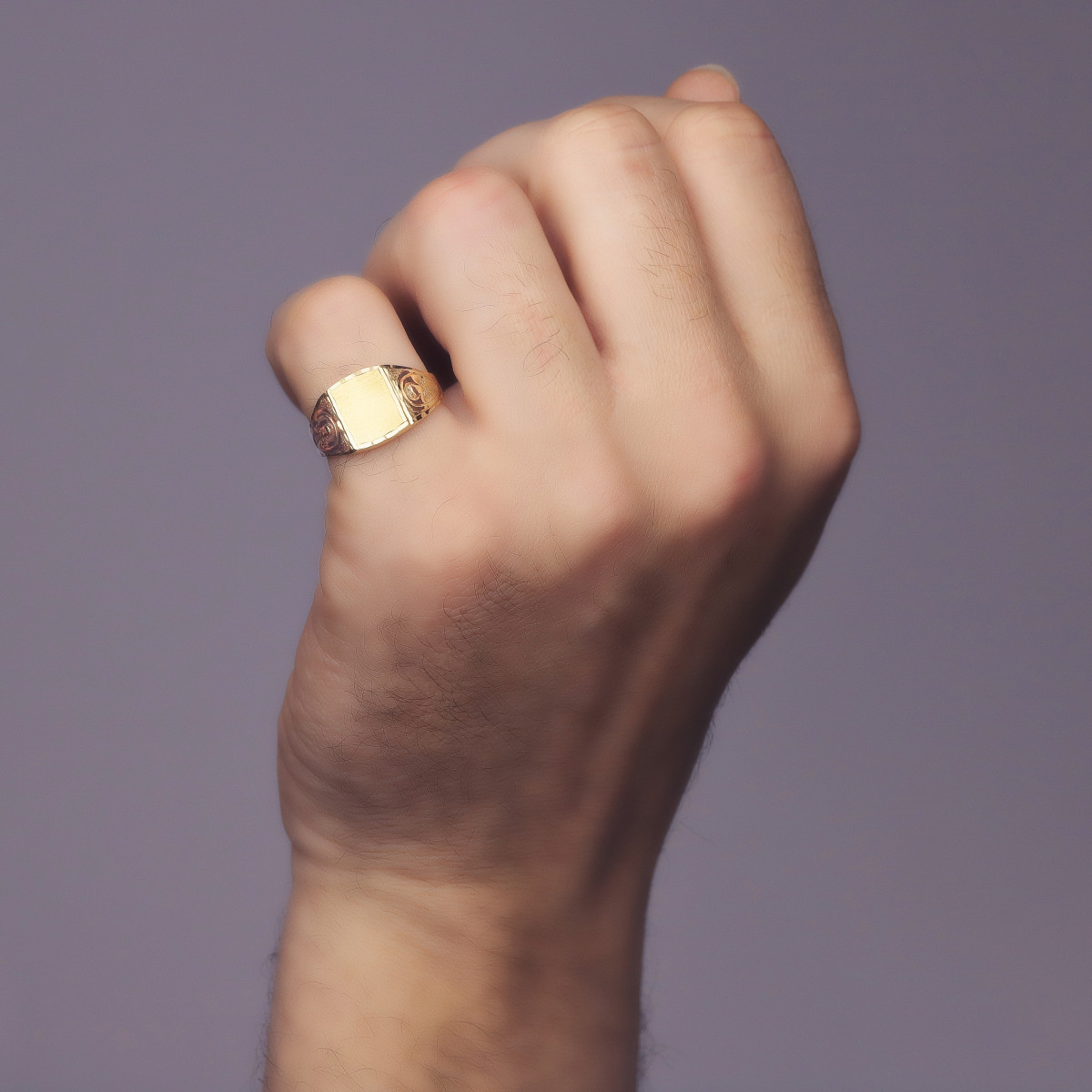 18K SELLO ORO AMARILLO CABALLERO SIMBOLO EGIPCIO  CRUZ DE LA VIDA BRILLO ANCHO 12X10 MM