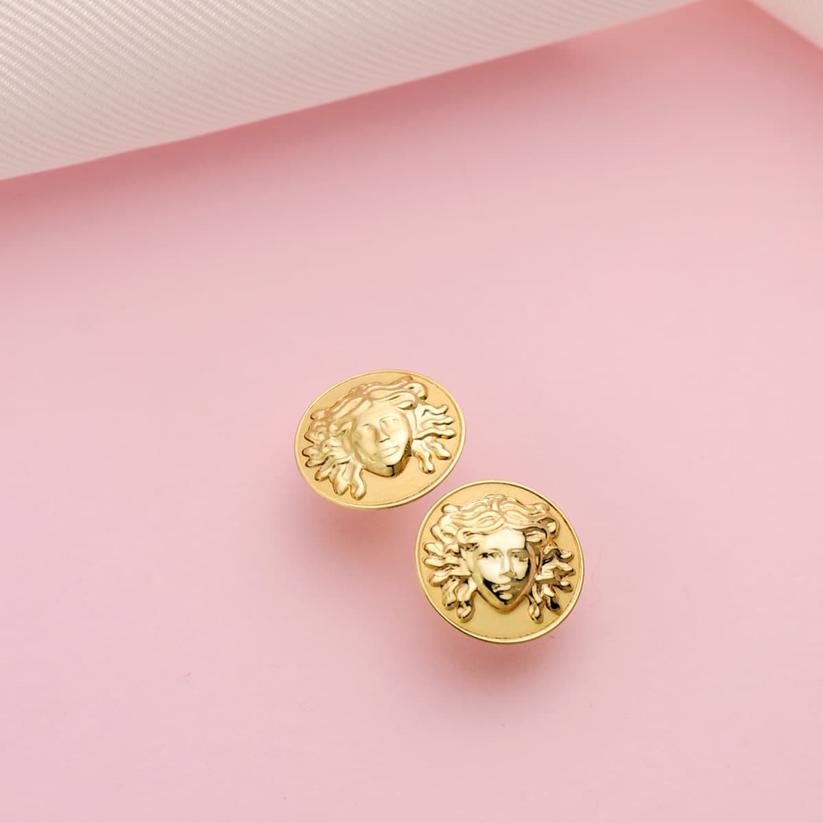 18K PENDIENTES ORO AMARILLO REDONDOS CON MEDUSA 12 MM BRILLO Y MATE PRESION