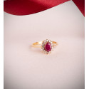 18K SORTIJA ORO AMARILLO RUBI 7X5 MM 0,88 QTS. DIAMANTES LABORATORIO 0,290 QTS. VS2-G. MEDIDA: 11,5 X 9,5MM