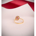 18K SORTIJA ORO AMARILLO RUBI 7X5 MM 0,88 QTS. DIAMANTES LABORATORIO 0,290 QTS. VS2-G. MEDIDA: 11,5 X 9,5MM