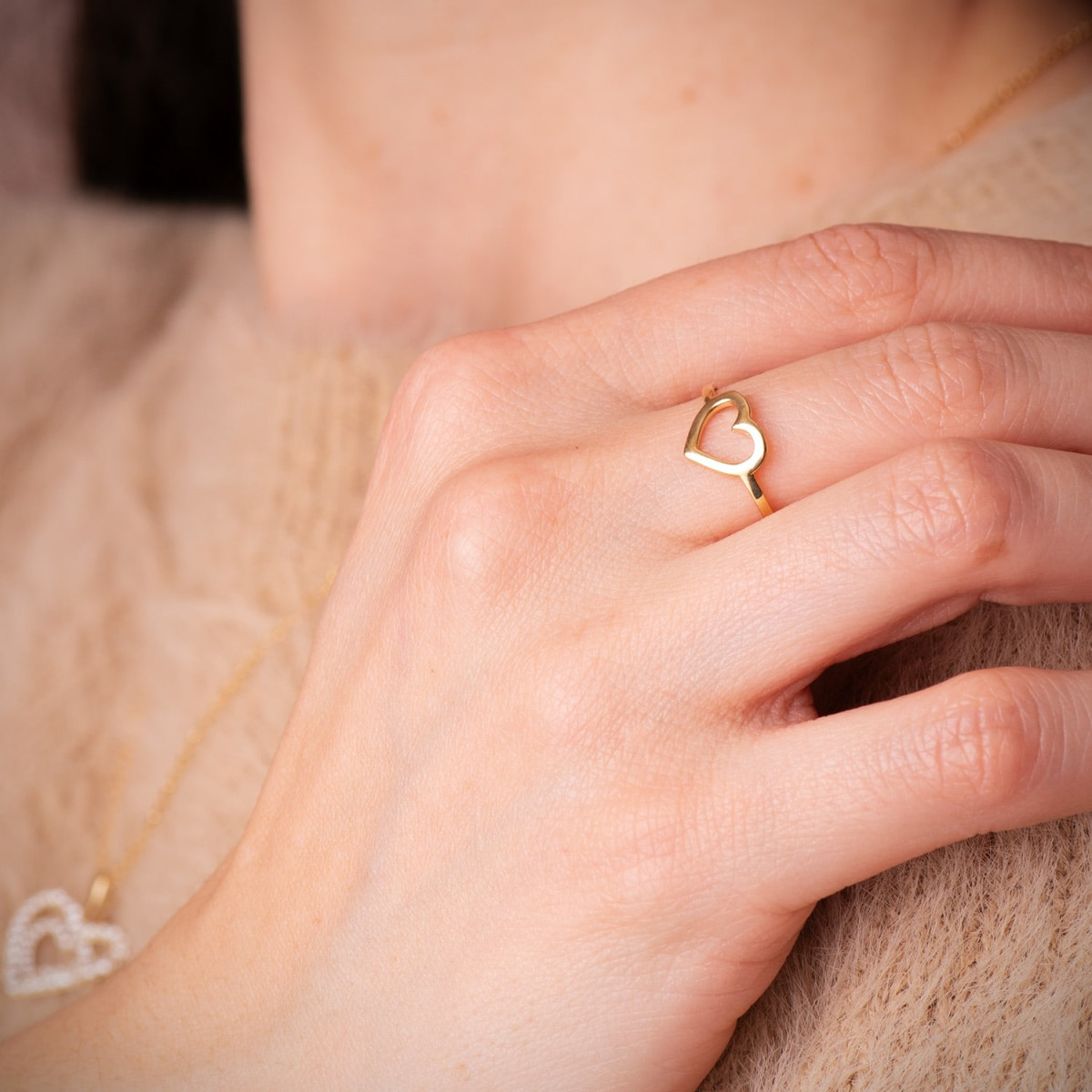 18K SORTIJA ORO AMARILLO CORAZON CALADO BRILLO 9 MM C. AMOR