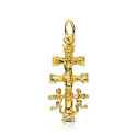 9K CRUZ ORO AMARILLO CARAVACA CON CRISTO. MEDIDA: 24 X 11 MM