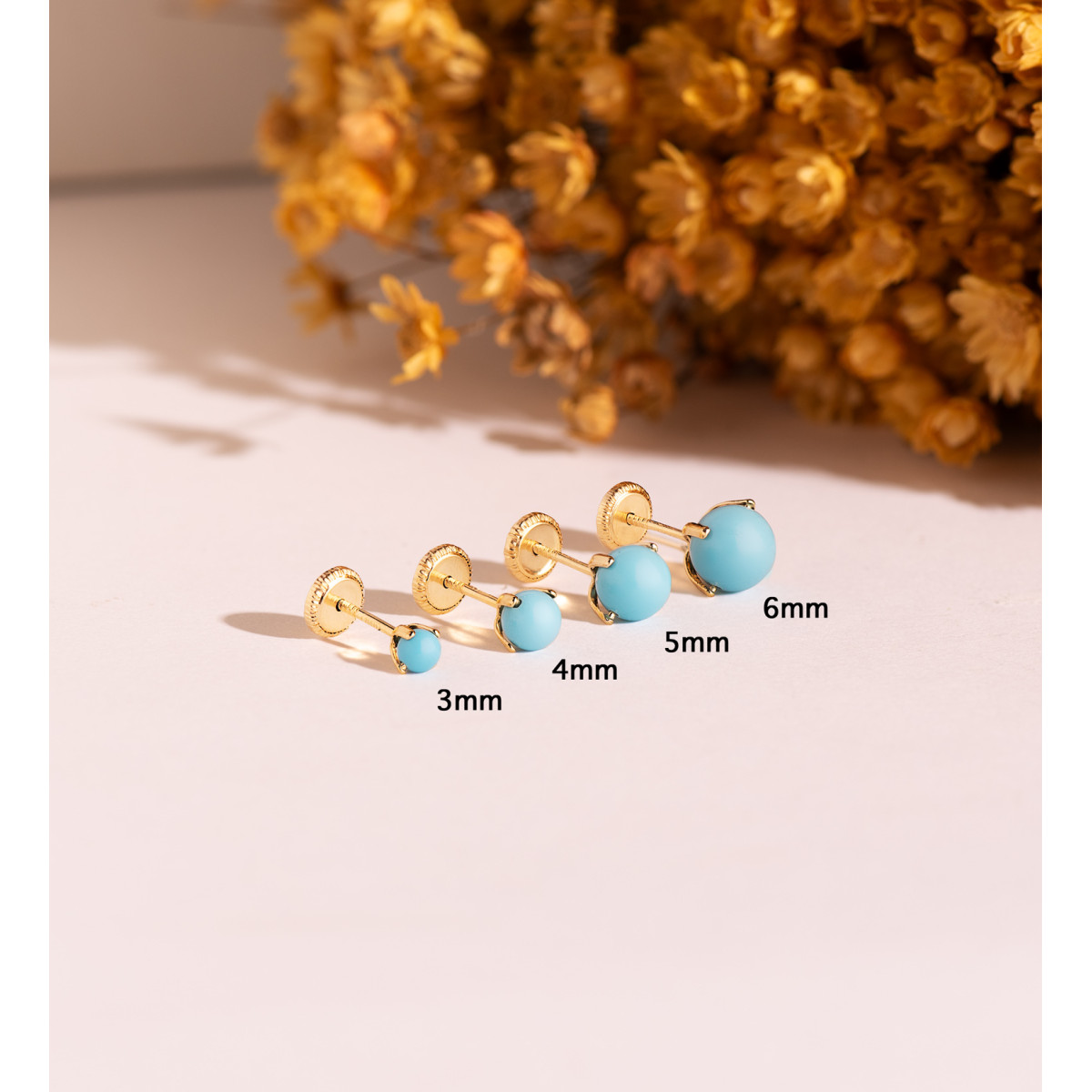 18K PENDIENTES ORO AMARILLO TURQUESA CON 4 GARRAS. MEDIDA: 6 MM. CIERRE TUERCA