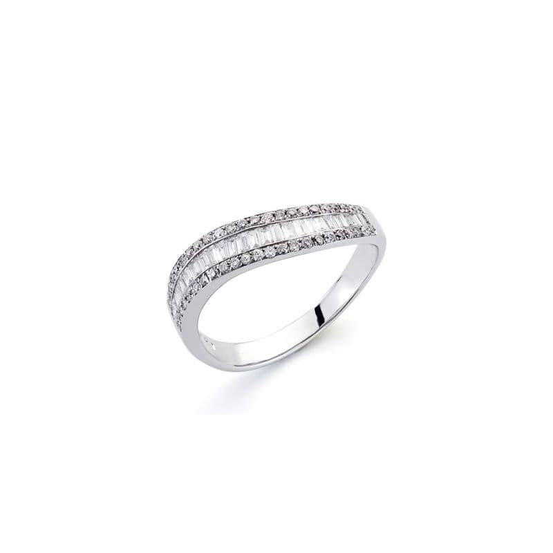 18K SORTIJA ORO BLANCO DIAMANTES NATURALES  TALLA BRILLANTE 0.180 QTS.  -0.300 QTS. ANCHO: 4MM