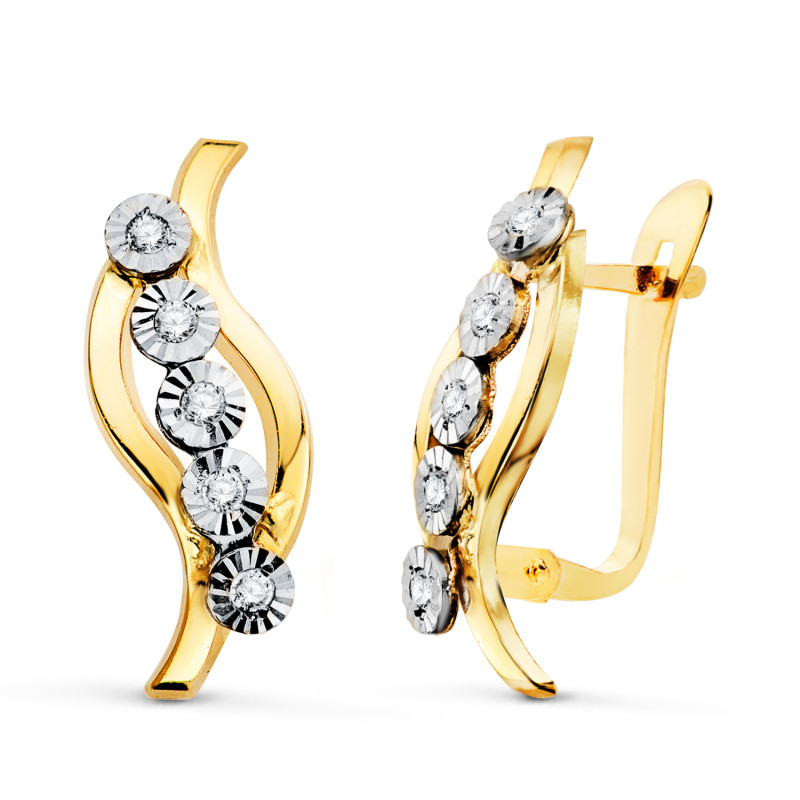 18K PENDIENTES ORO BICOLOR BANDAS Y MOTIVOS REDONDOS TALLADOS. 17 X 7 MM. CIERRE CATALAN