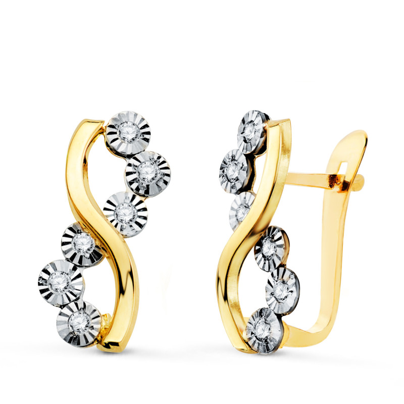 18K PENDIENTES ORO BICOLOR BANDAS Y MOTIVOS REDONDOS TALLADOS. 14 X 6,5 MM. CIERRE CATALAN