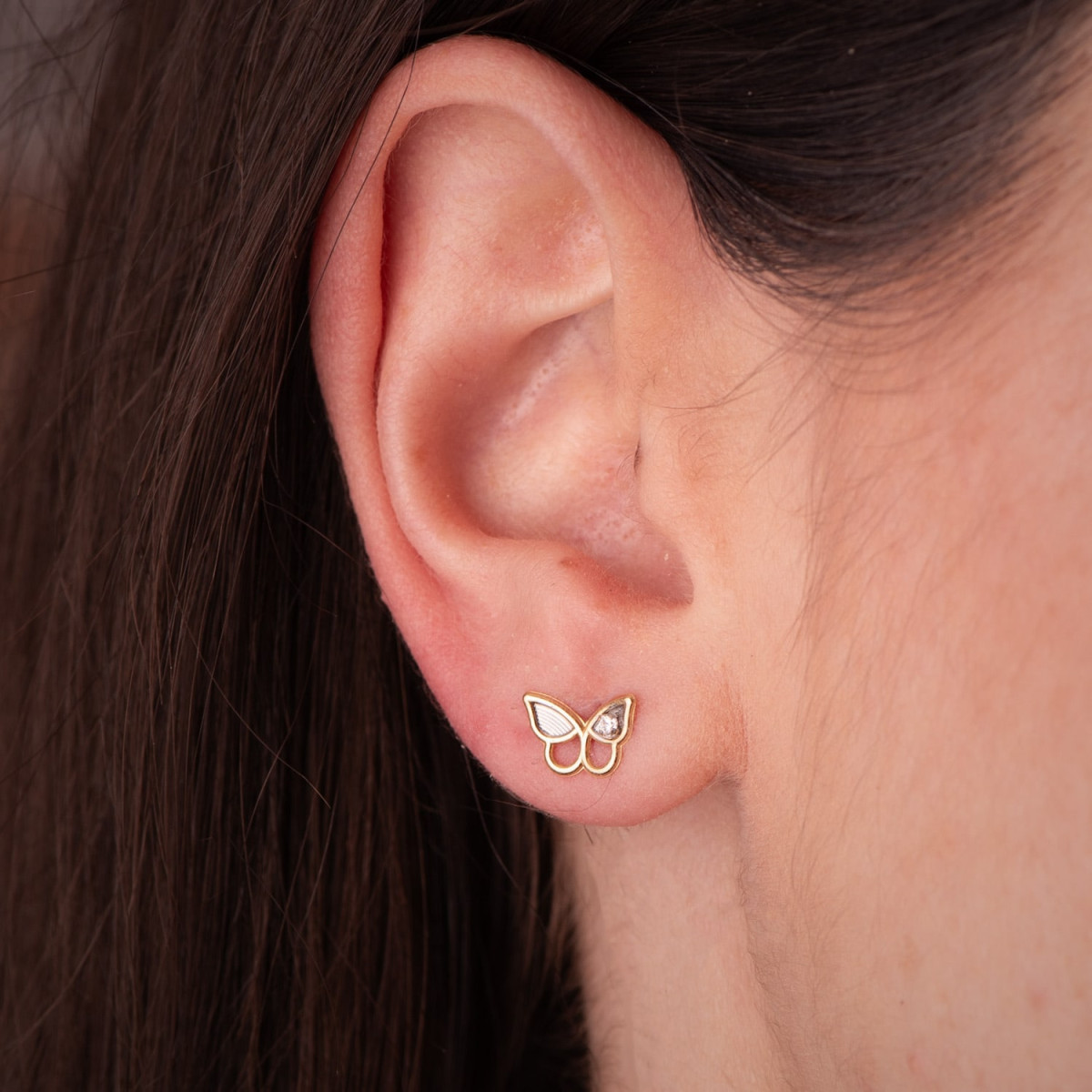 18K PENDIENTES ORO BICOLOR MARIPOSA CON CIRCONITAS. MEDIDA: 8 X 6,5 MM. CIERRE PRESION