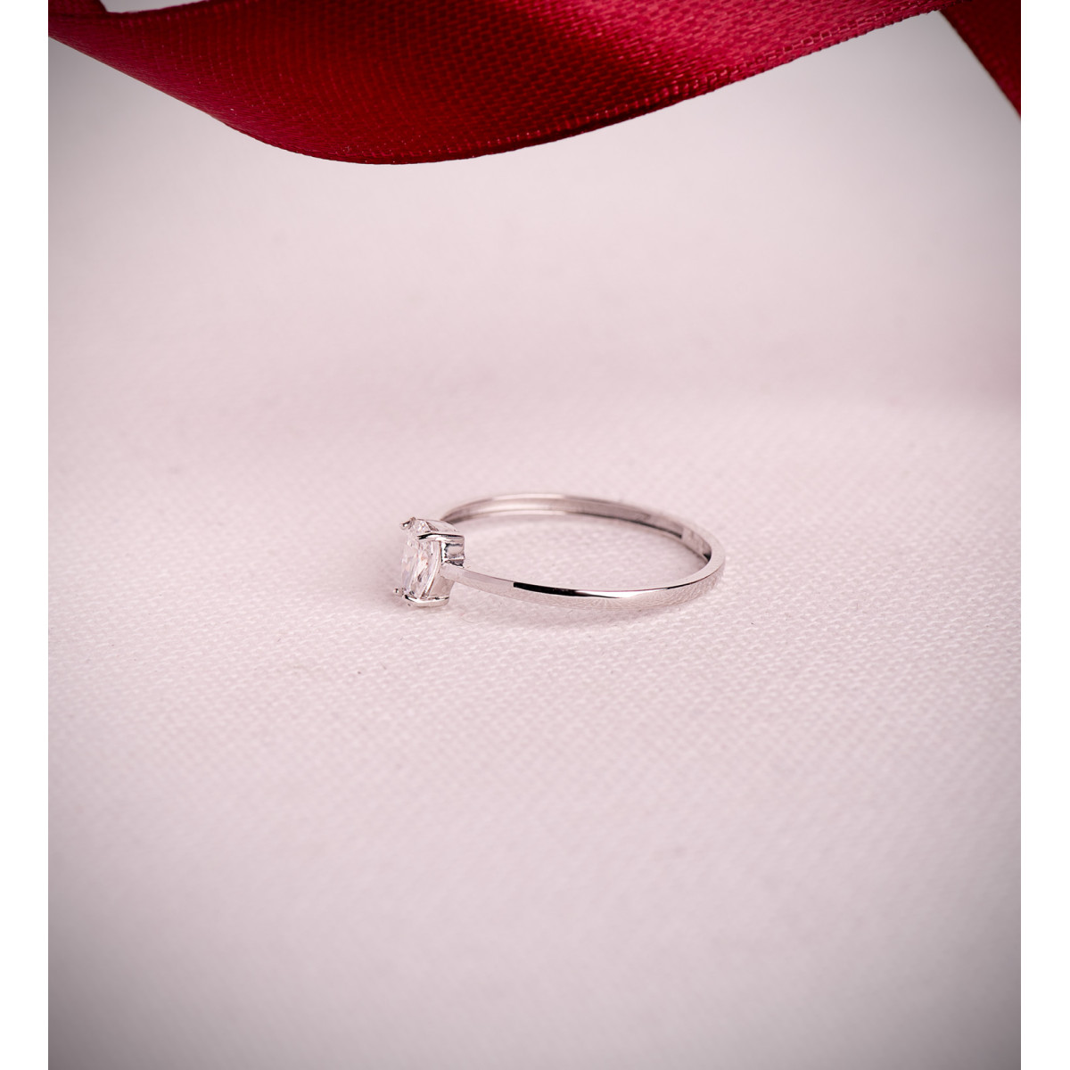 18K SORTIJA ORO BLANCO DIAMANTE LABORATORIO TALLA PERA 0,35 QTES. VS2 - G. ANCHO: 6 MM